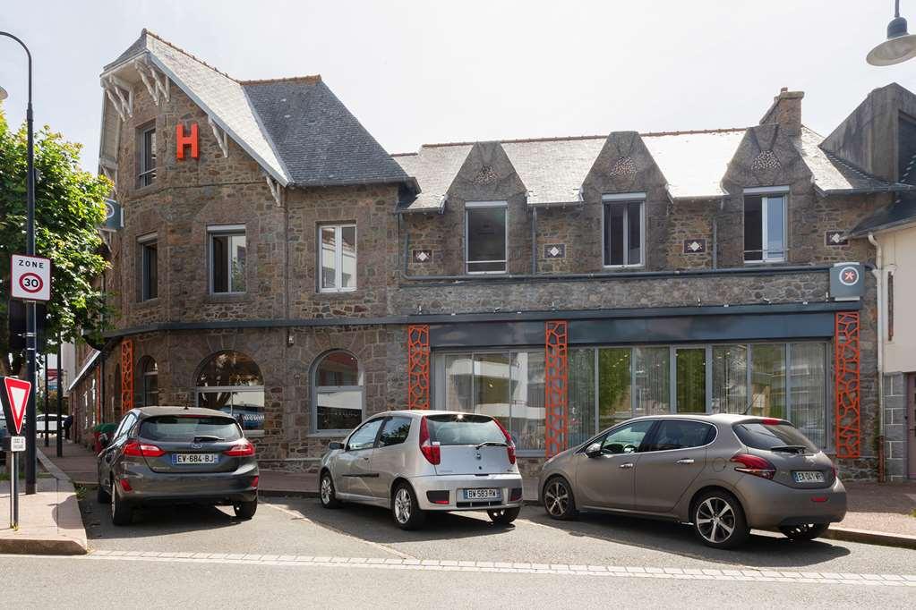 Hotel De Perros, The Originals Boutique Exterior photo