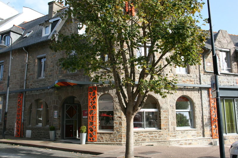 Hotel De Perros, The Originals Boutique Exterior photo